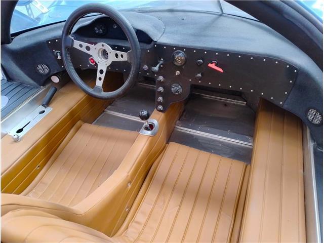 FERRARI-P4-REPLICA-V12-1992-COUPE-4