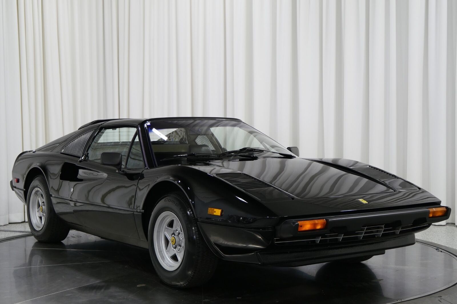 Ferrari-308-1980-2D-Coupe-1