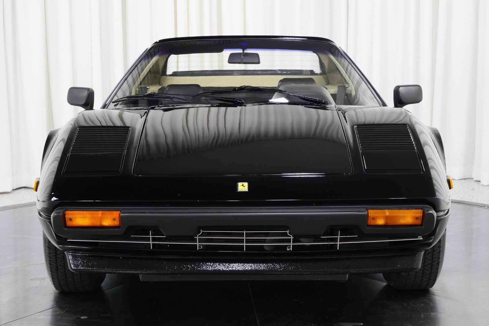Ferrari-308-1980-2D-Coupe-2