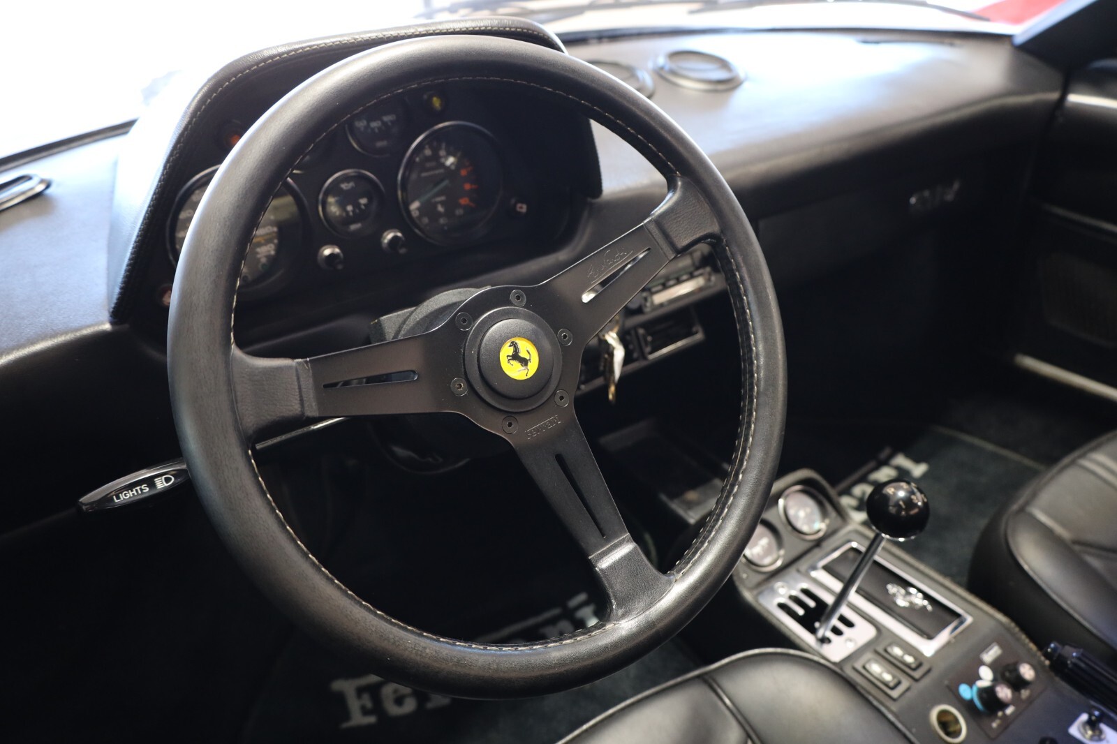 Ferrari-308-1983-Coupe-16