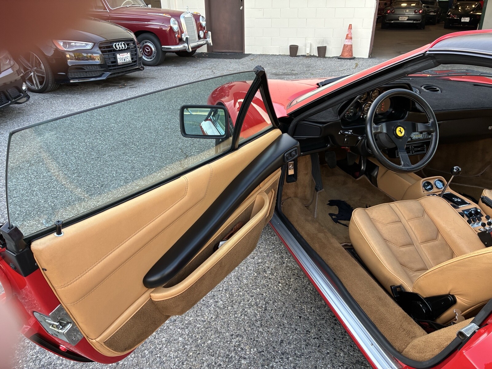 Ferrari-308-1985-10