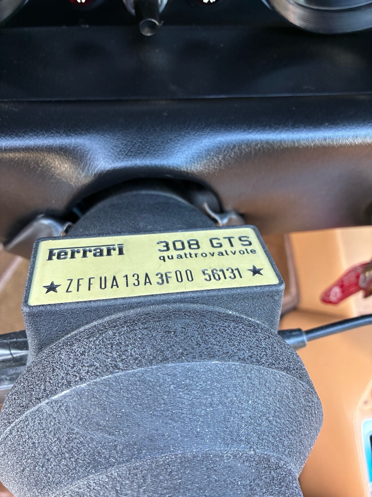 Ferrari-308-1985-12