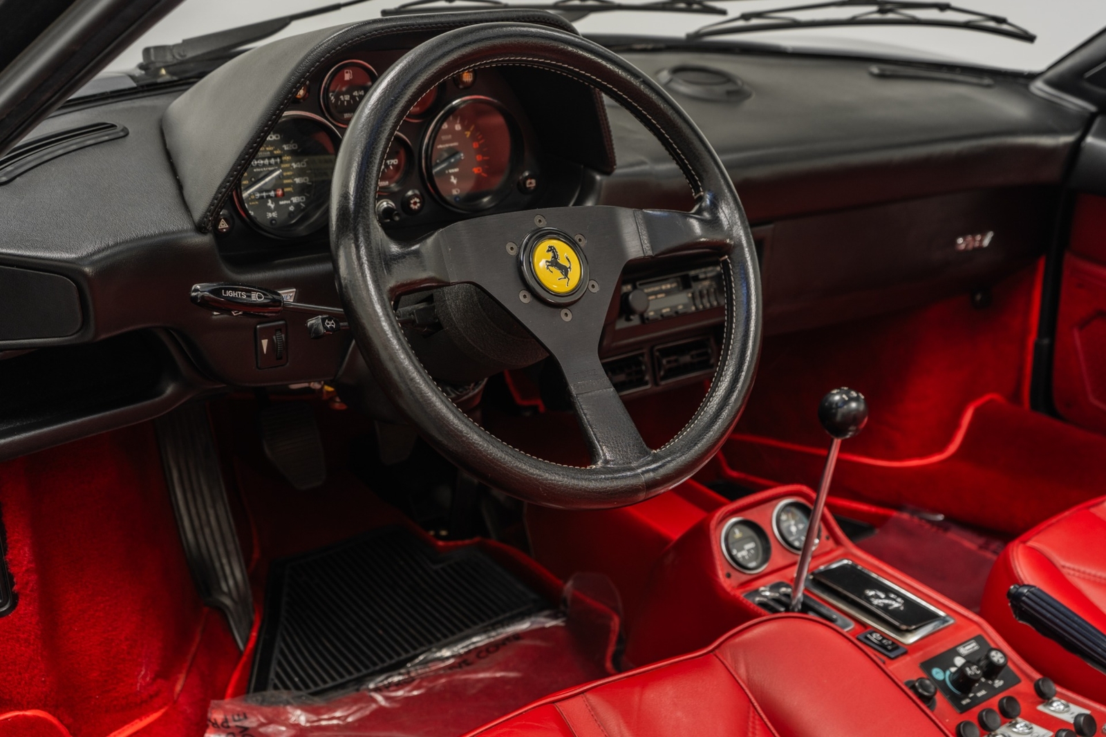 Ferrari-308-1985-2D-Convertible-11