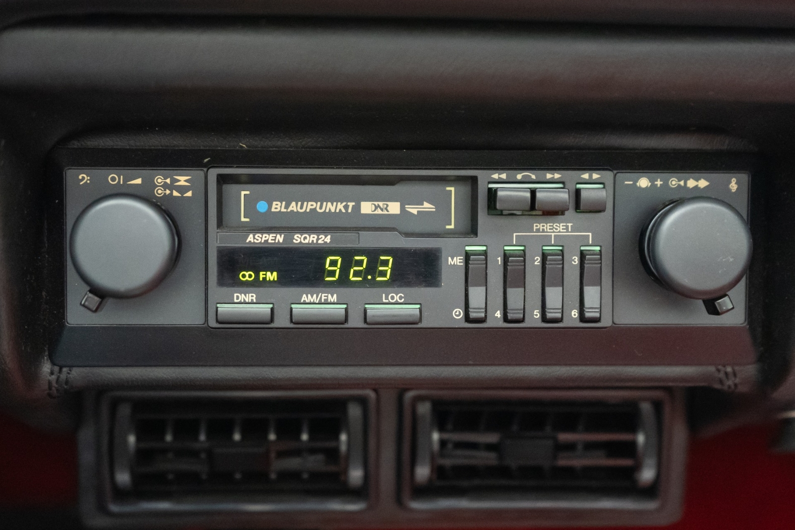 Ferrari-308-1985-2D-Convertible-15