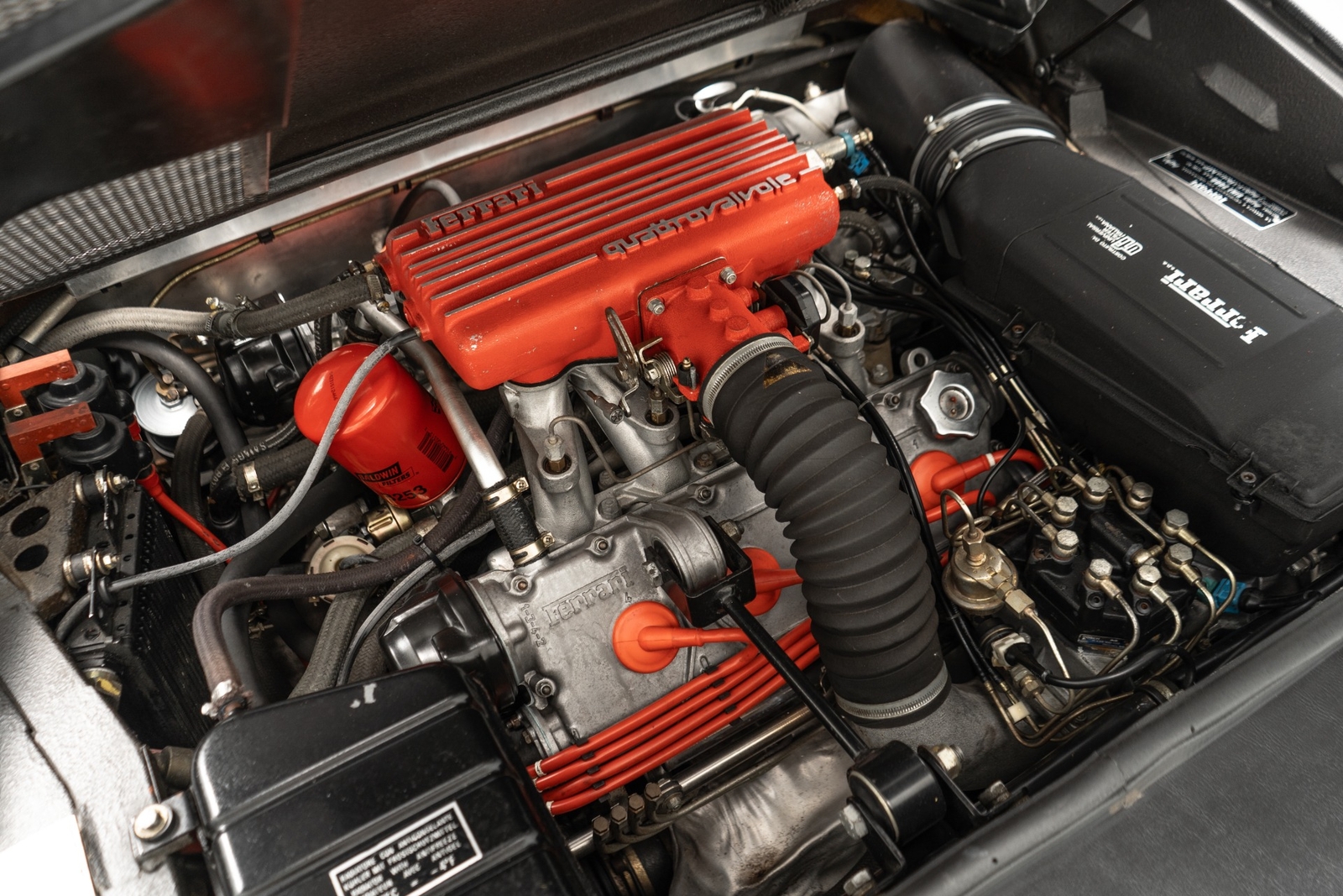 Ferrari-308-1985-2D-Convertible-34