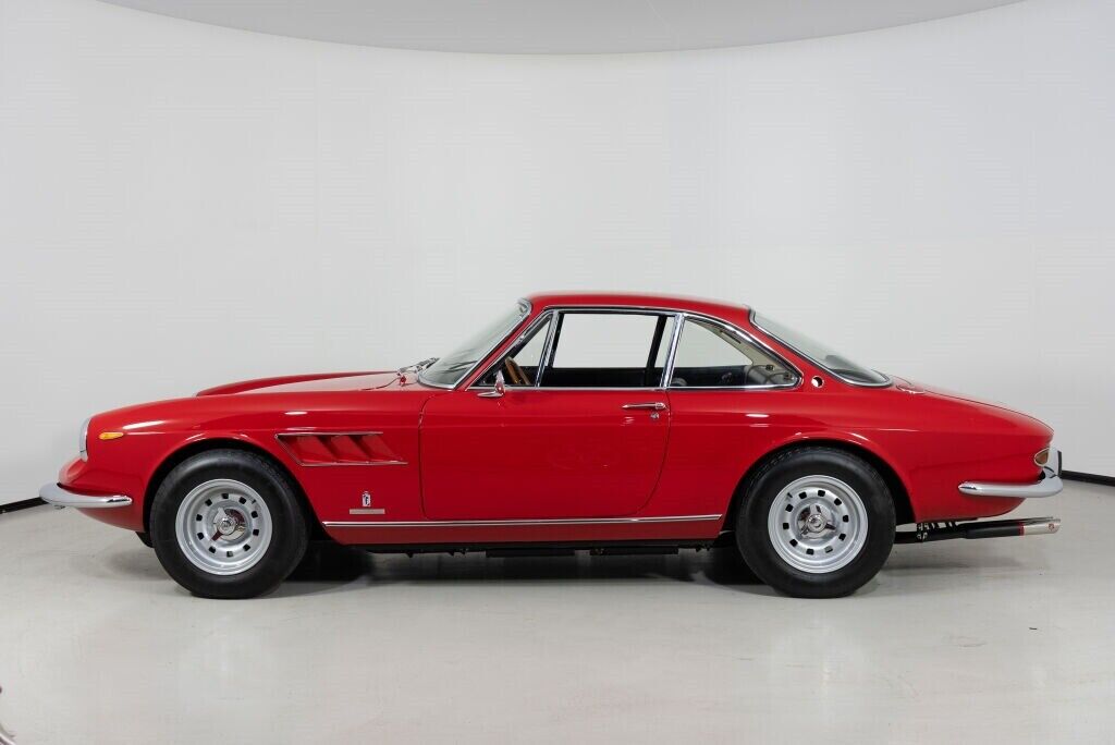 Ferrari-330-GTC-1967-Coupe-1