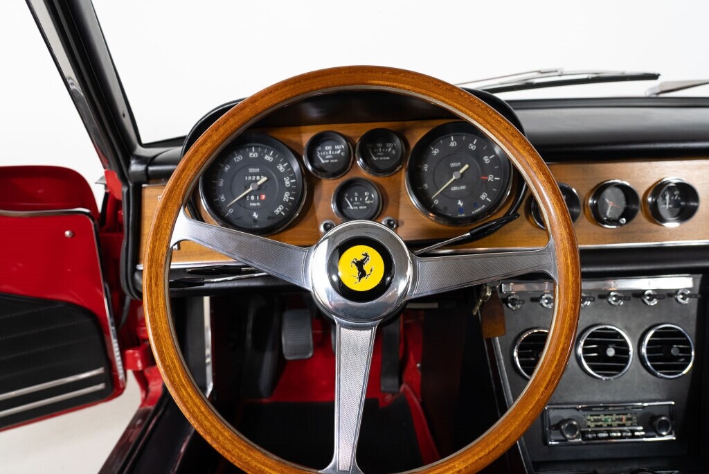 Ferrari-330-GTC-1967-Coupe-32