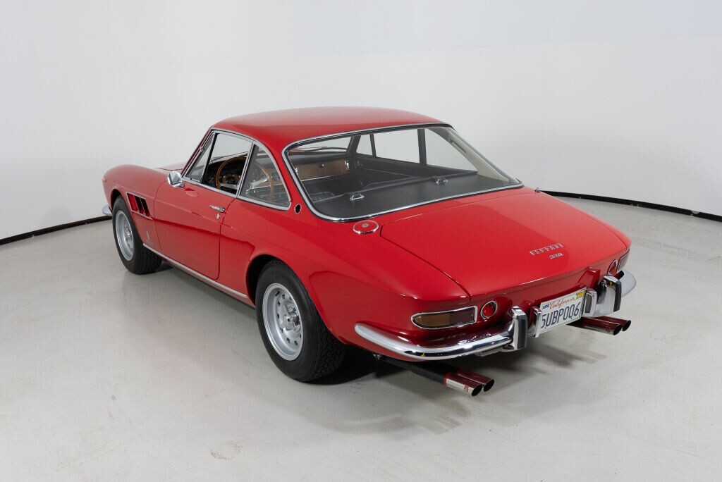 Ferrari-330-GTC-1967-Coupe-4