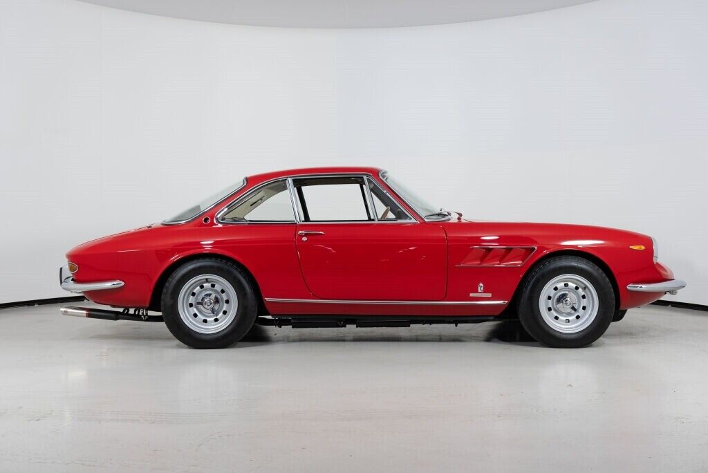 Ferrari-330-GTC-1967-Coupe-8
