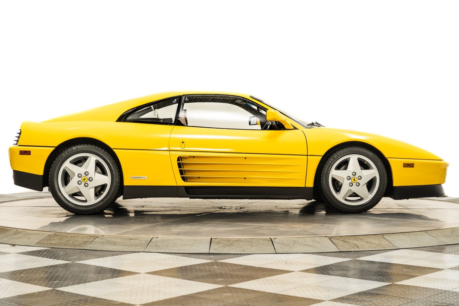 Ferrari-348-1991-2D-Coupe-33
