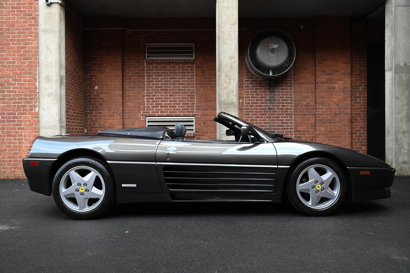 Ferrari-348-1994-5