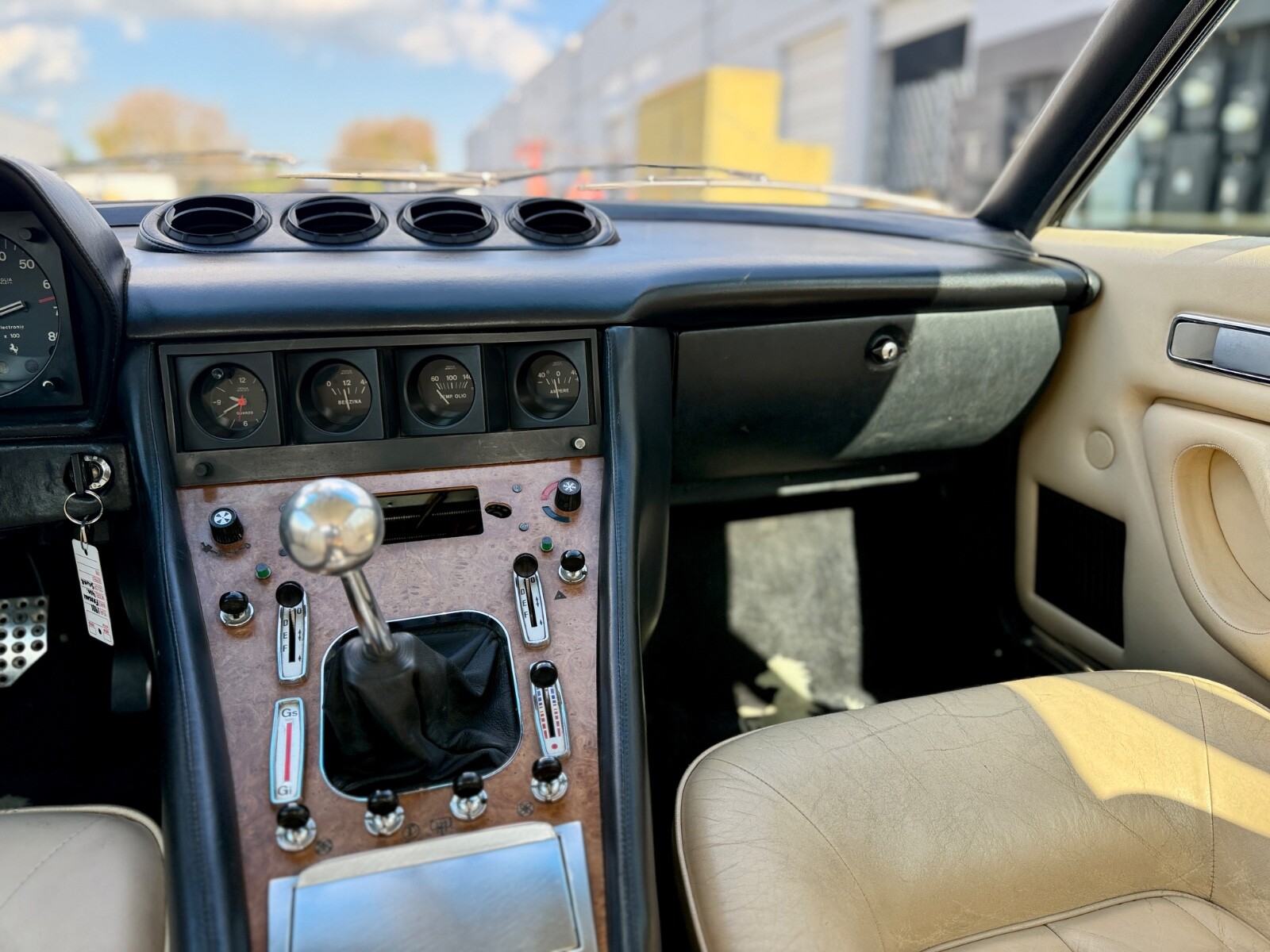 Ferrari-400-1981-Coupe-15