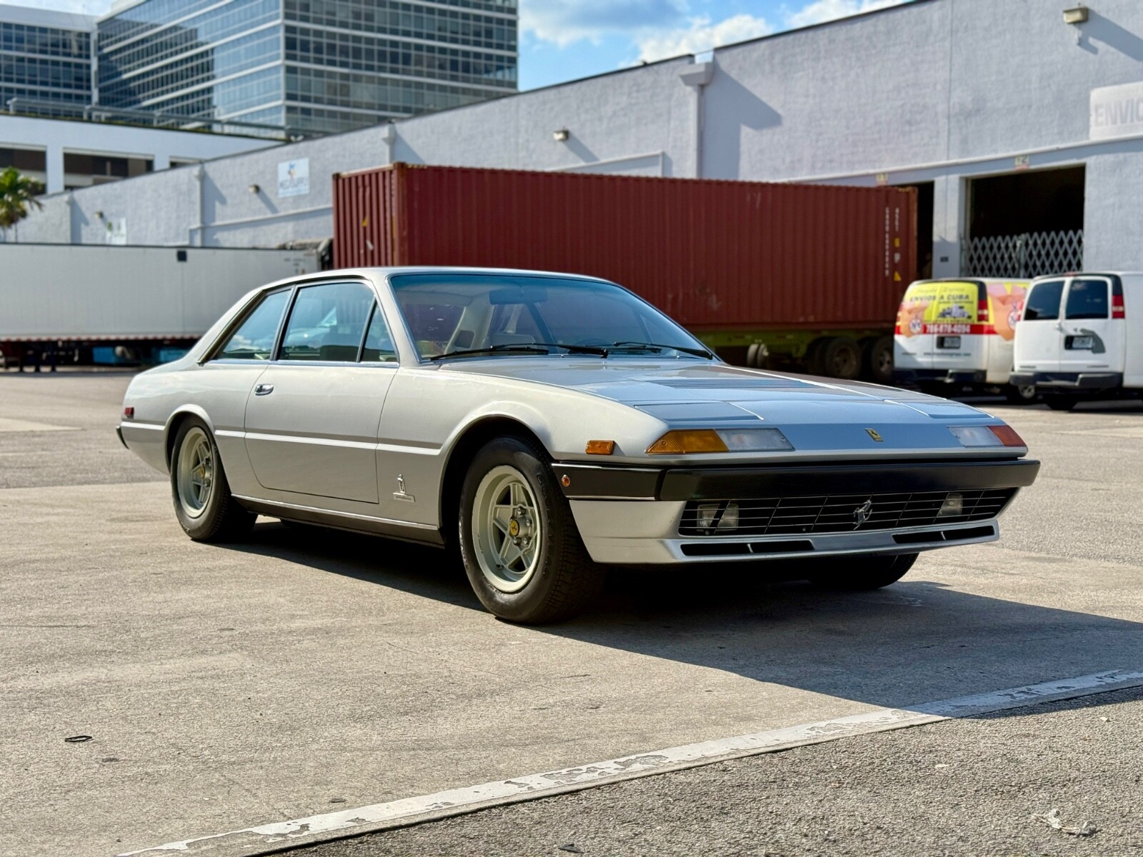 Ferrari-400-1981-Coupe-6