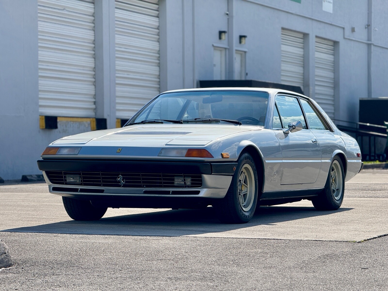 Ferrari-400-1981-Coupe