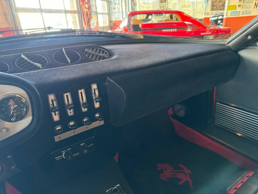 Ferrari-Daytona-coupe-1971-red-13
