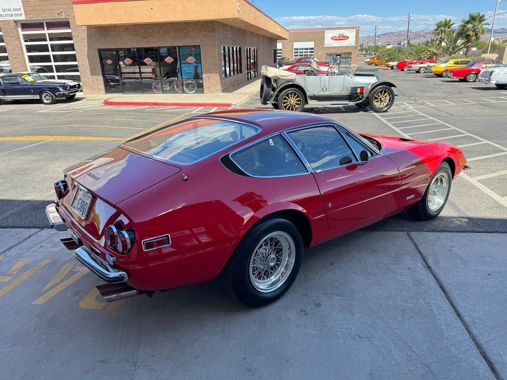 Ferrari-Daytona-coupe-1971-red-4