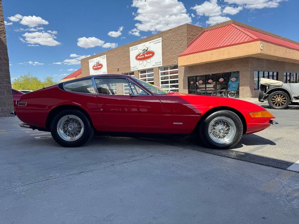 Ferrari-Daytona-coupe-1971-red-5