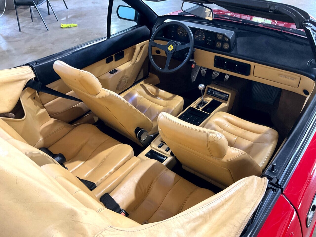 Ferrari-Mondial-1988-Convertible-12