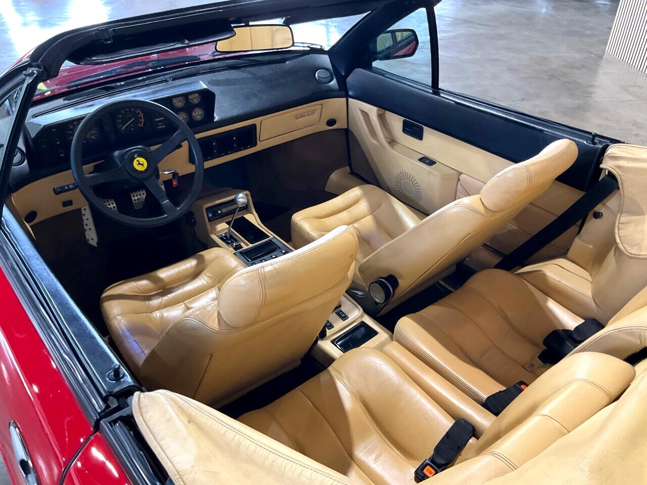 Ferrari-Mondial-1988-Convertible-14