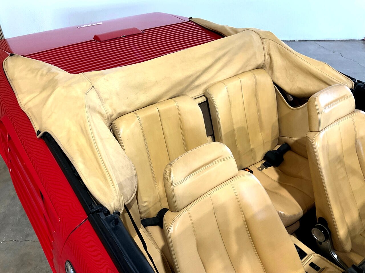 Ferrari-Mondial-1988-Convertible-15