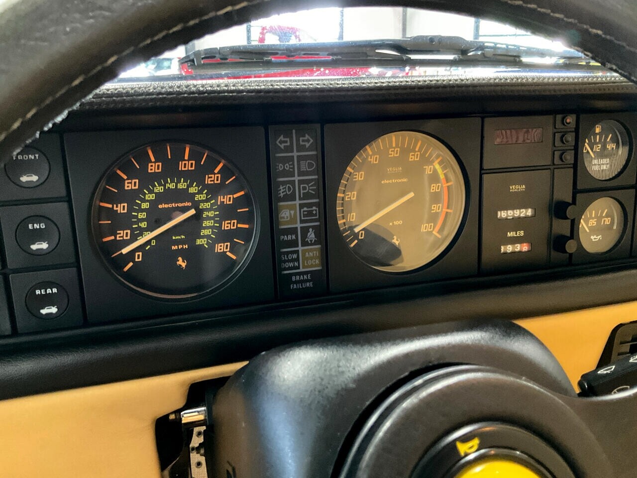 Ferrari-Mondial-1988-Convertible-23
