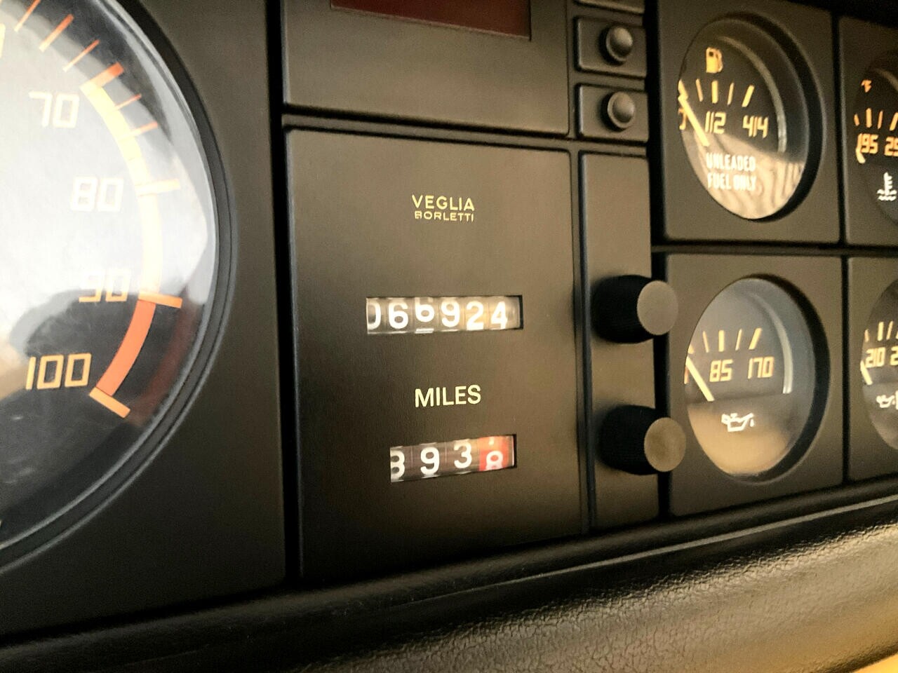 Ferrari-Mondial-1988-Convertible-26
