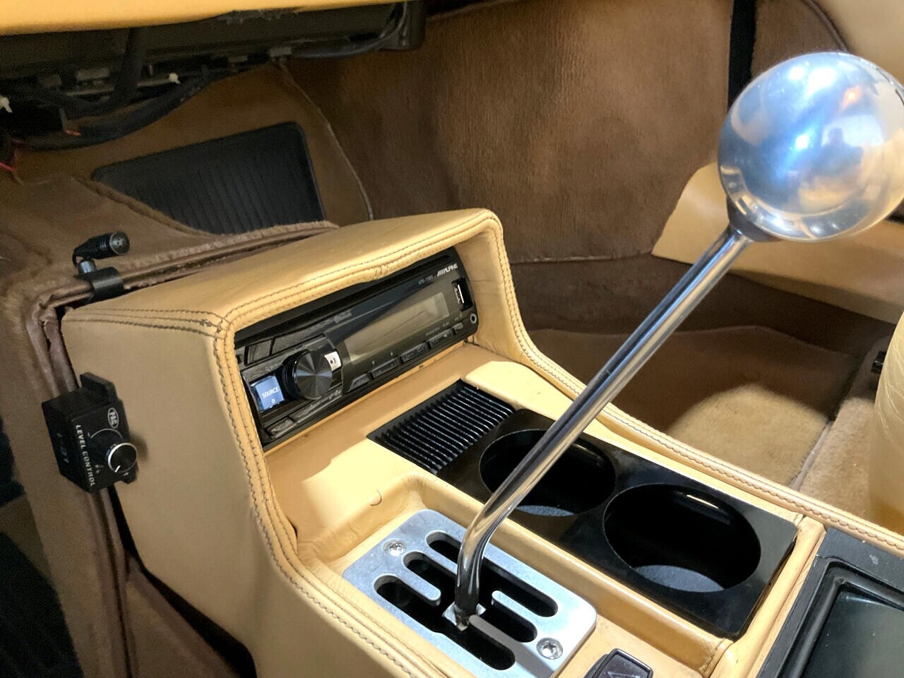 Ferrari-Mondial-1988-Convertible-27
