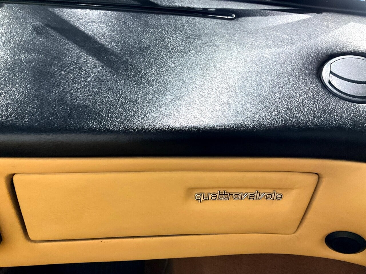 Ferrari-Mondial-1988-Convertible-32