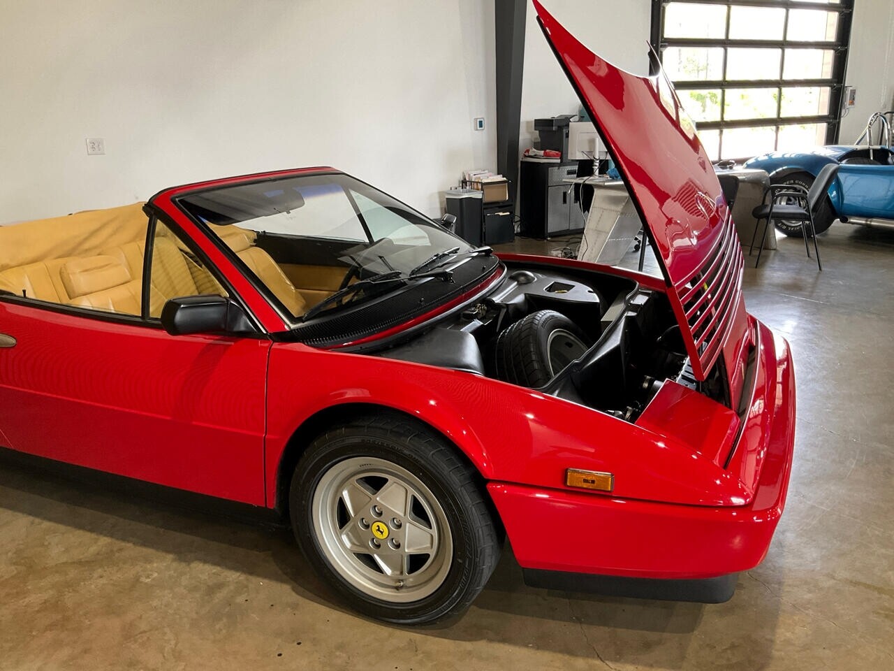 Ferrari-Mondial-1988-Convertible-39