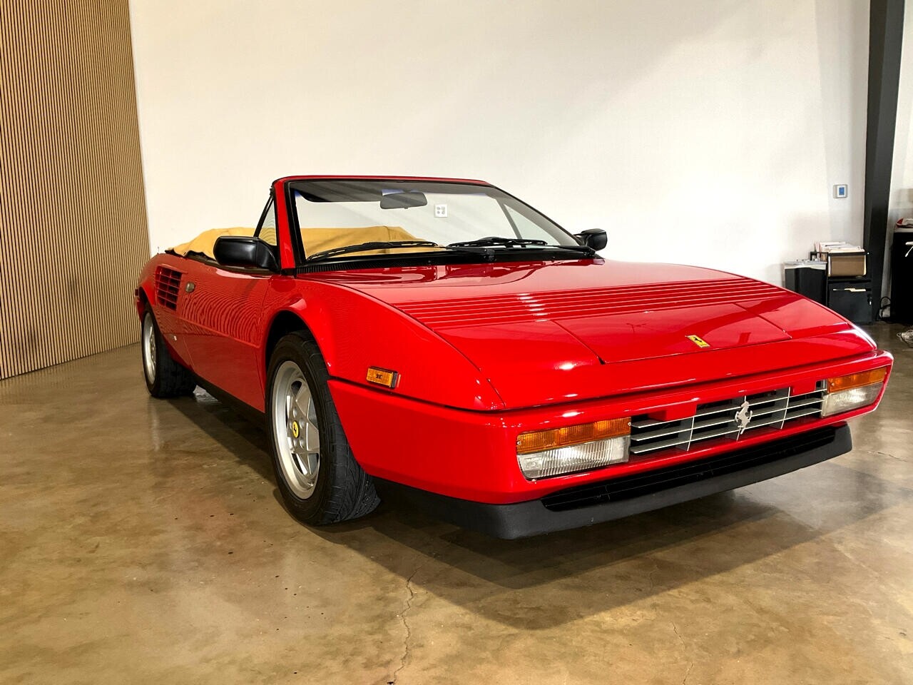 Ferrari-Mondial-1988-Convertible-9
