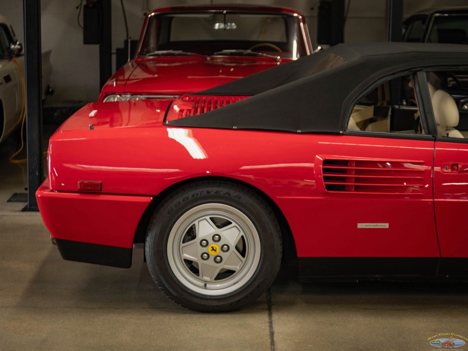 Ferrari-Mondial-T-1990-2-Door-Convertible-1