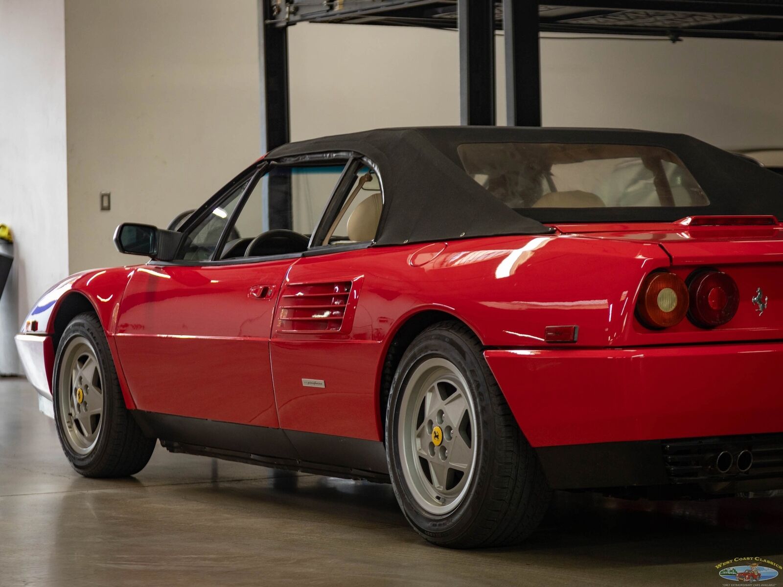 Ferrari-Mondial-T-1990-2-Door-Convertible-18