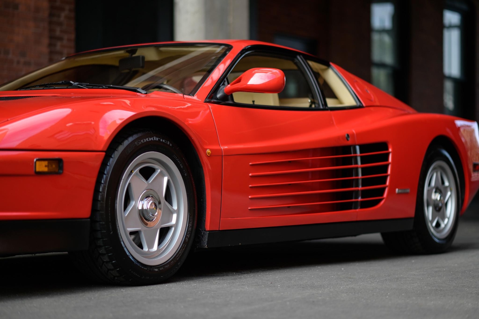 Ferrari-Testarossa-1987-26