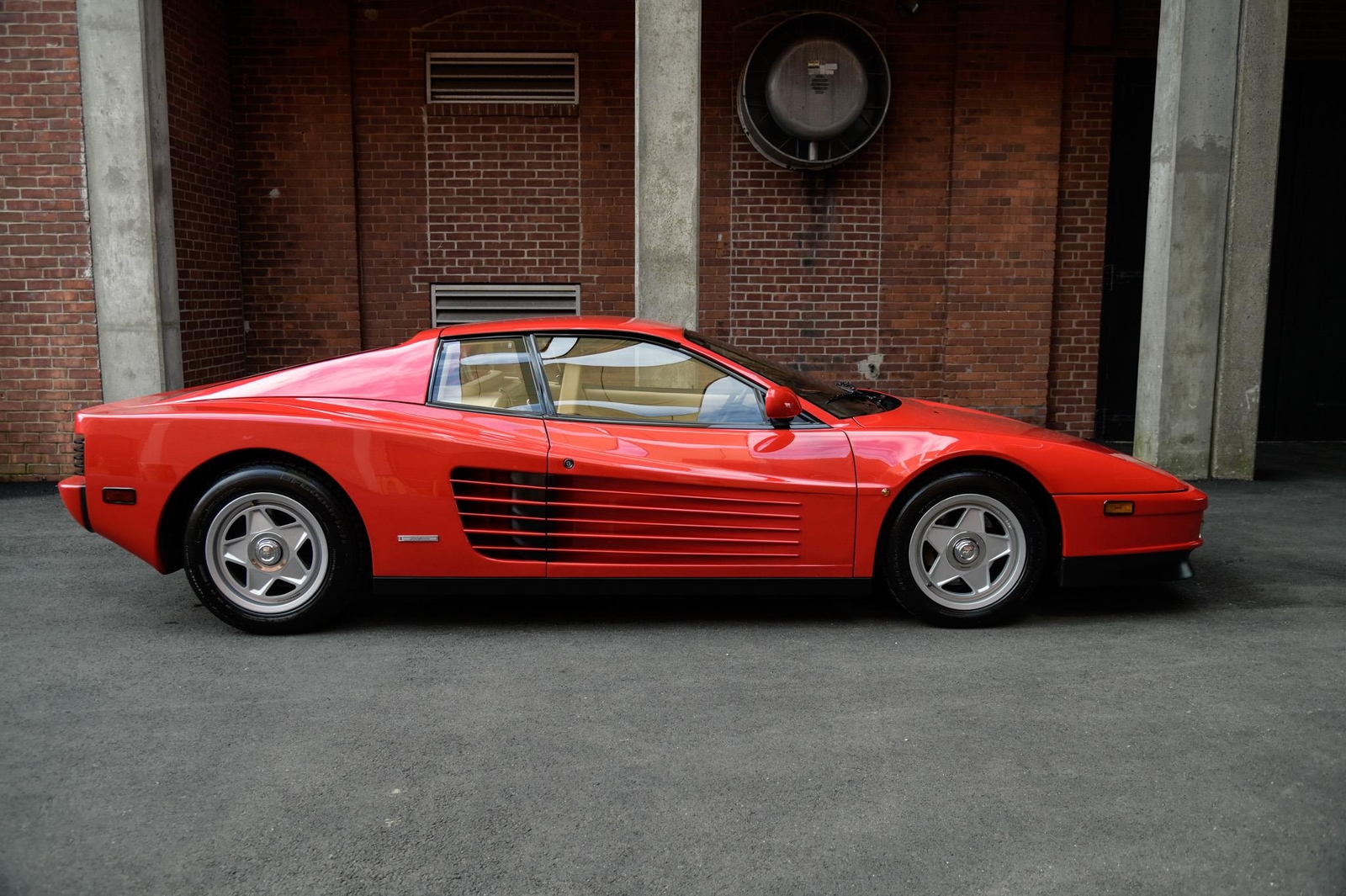 Ferrari-Testarossa-1987-3