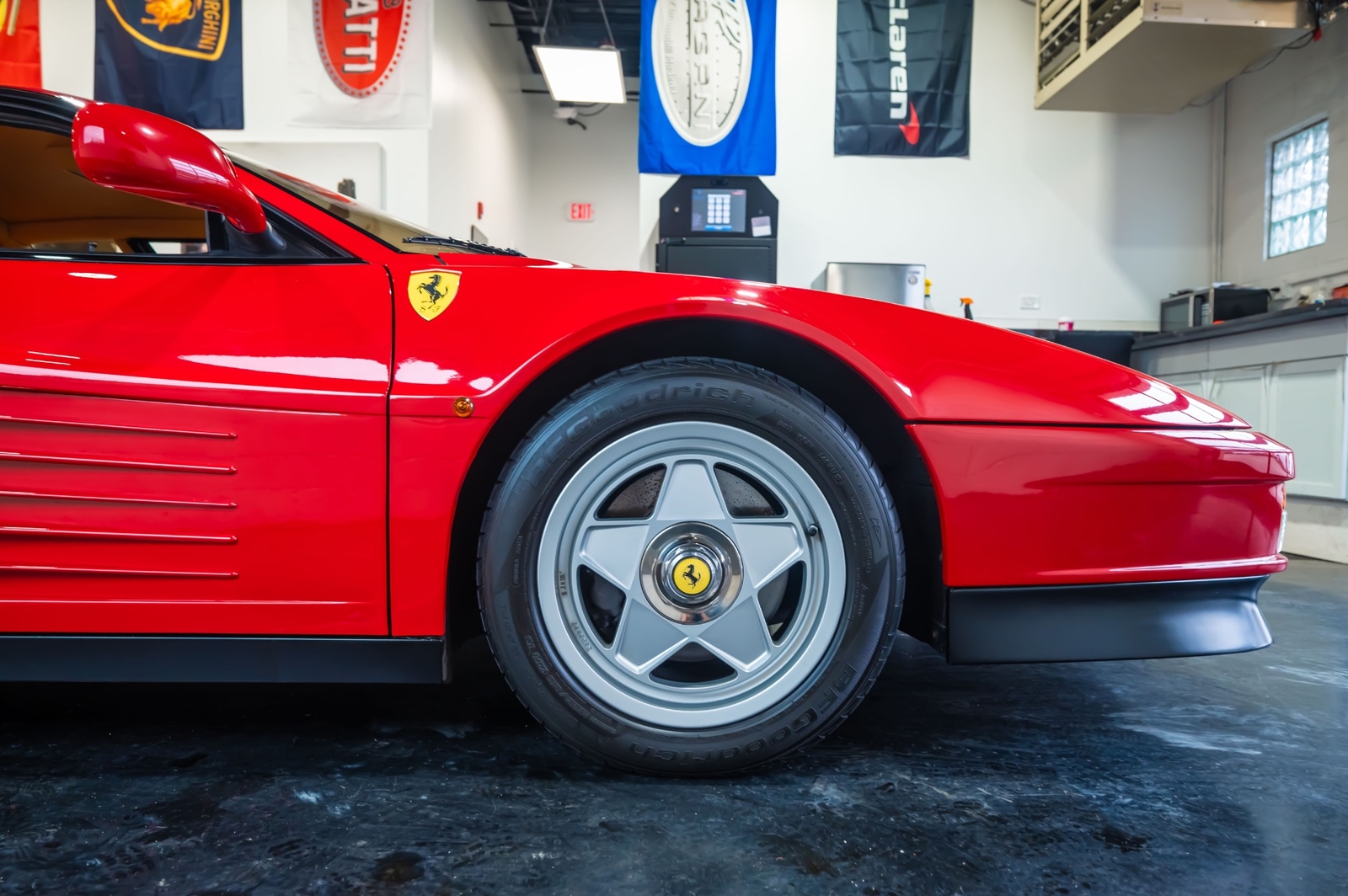 Ferrari-Testarossa-1987-34