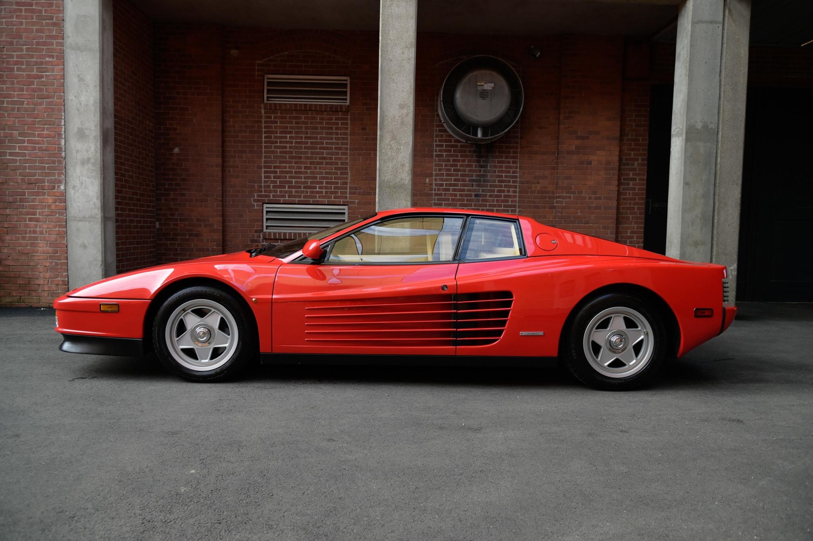 Ferrari-Testarossa-1987-7
