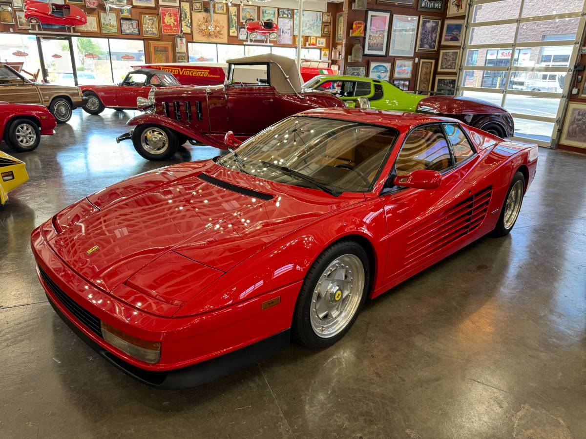 Ferrari Testarossa  1990 red