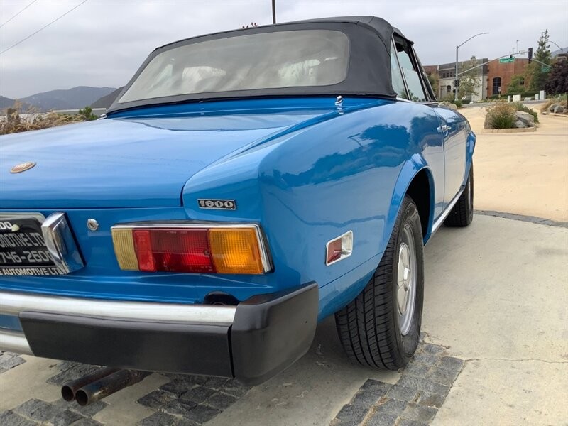 Fiat-124-1978-Convertible-13