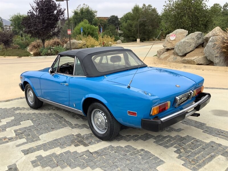 Fiat-124-1978-Convertible-14
