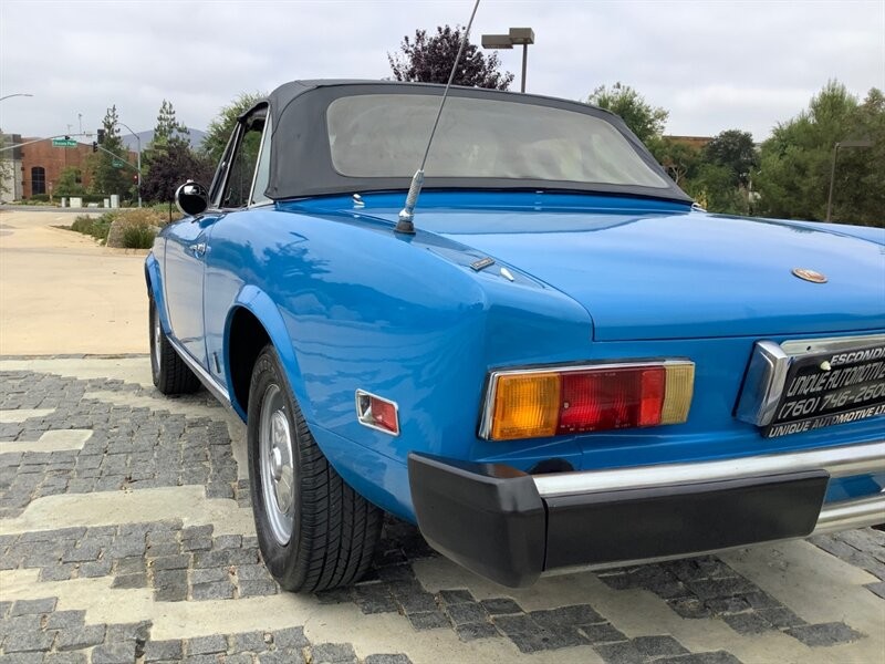 Fiat-124-1978-Convertible-15