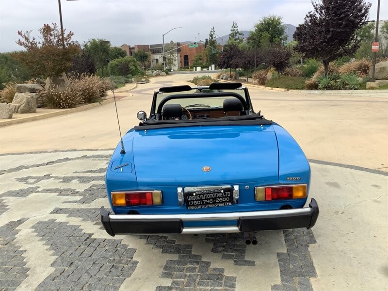 Fiat-124-1978-Convertible-18