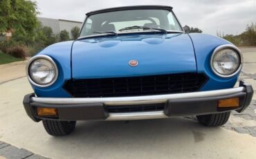 Fiat-124-1978-Convertible-2