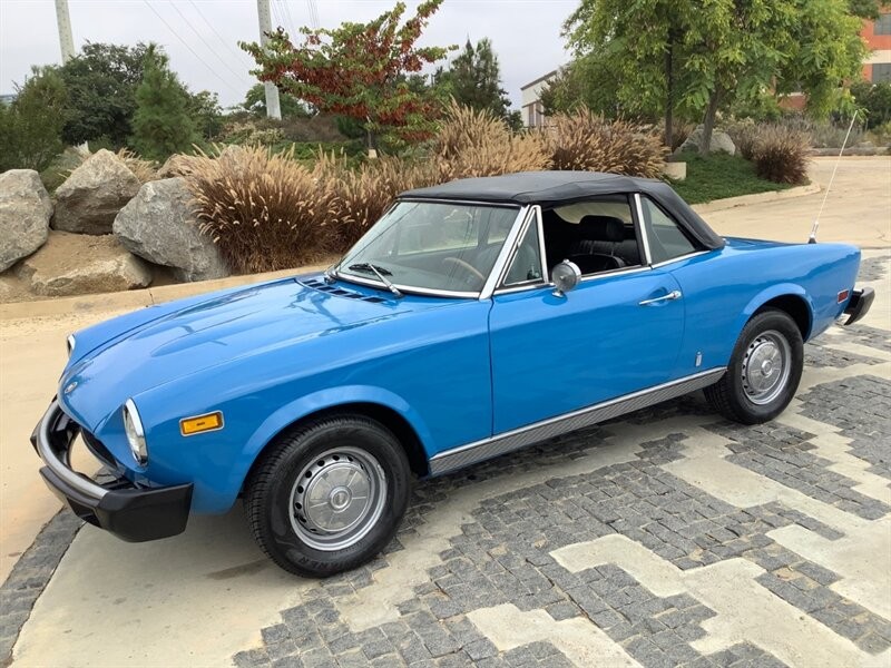 Fiat-124-1978-Convertible