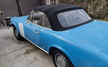 Fiat-124-Spider-1971-Convertible-10