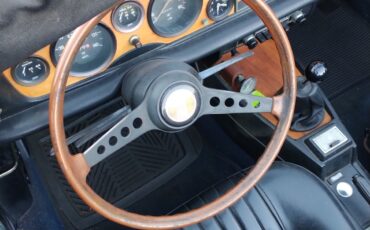 Fiat-124-Spider-1971-Convertible-13