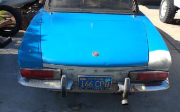 Fiat-124-Spider-1971-Convertible-2