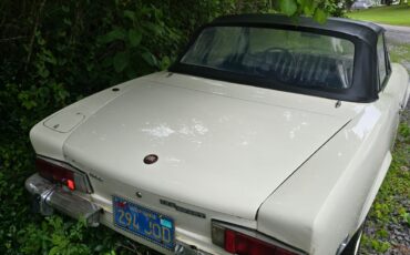 Fiat-124-Spider-1973-Convertible-1