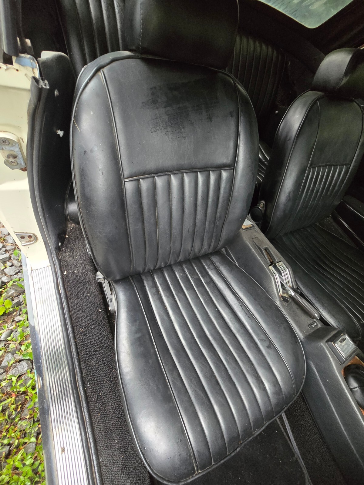 Fiat-124-Spider-1973-Convertible-18