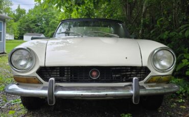 Fiat-124-Spider-1973-Convertible-7