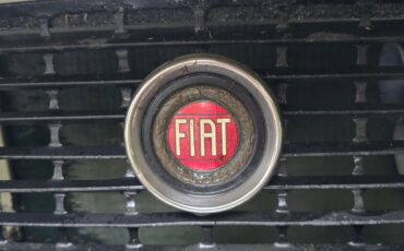 Fiat-124-Spider-1973-Convertible-9